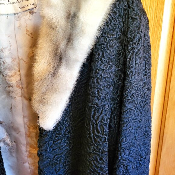Vtg 1960's Black Broadtail Persian Lamb Fur Jacket with Grey Mink Fur Collar - Picture 7 of 16